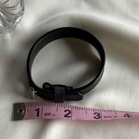 Louis Vuitton Checkered damier bracelet - Picture 7 of 9